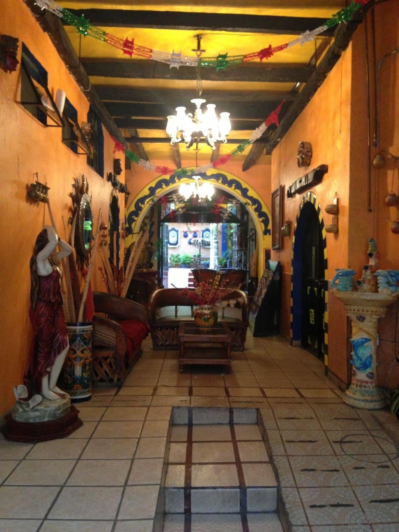 Hotel Mi Viejo Refugio Tlaquepaque Exterior photo