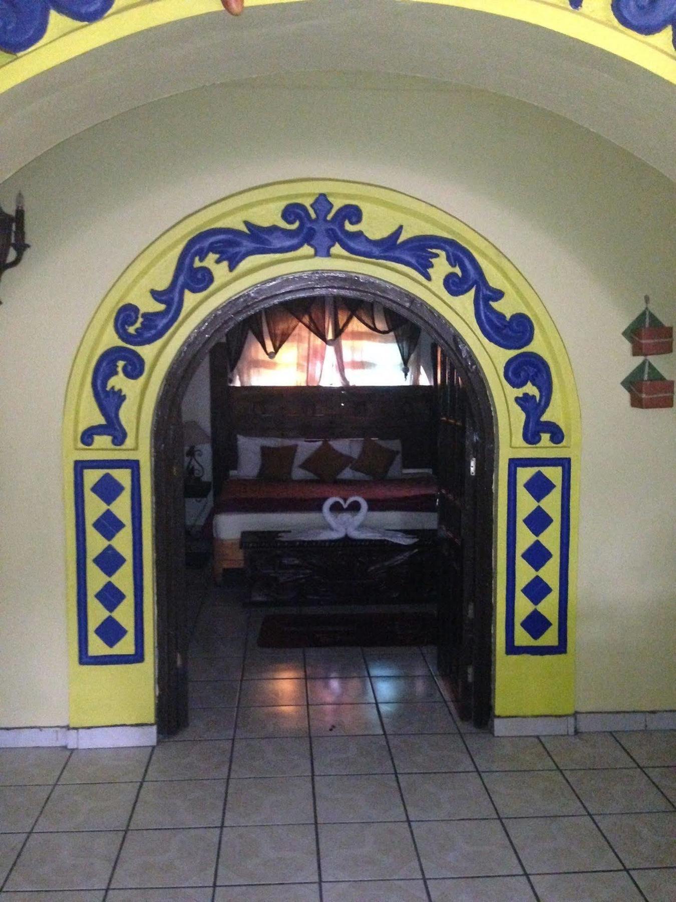 Hotel Mi Viejo Refugio Tlaquepaque Exterior photo